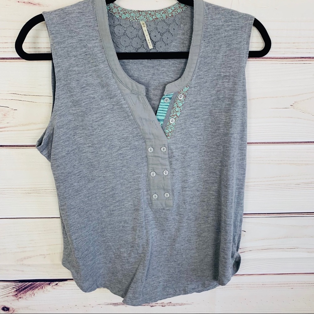 Nine 1 eight detailed top